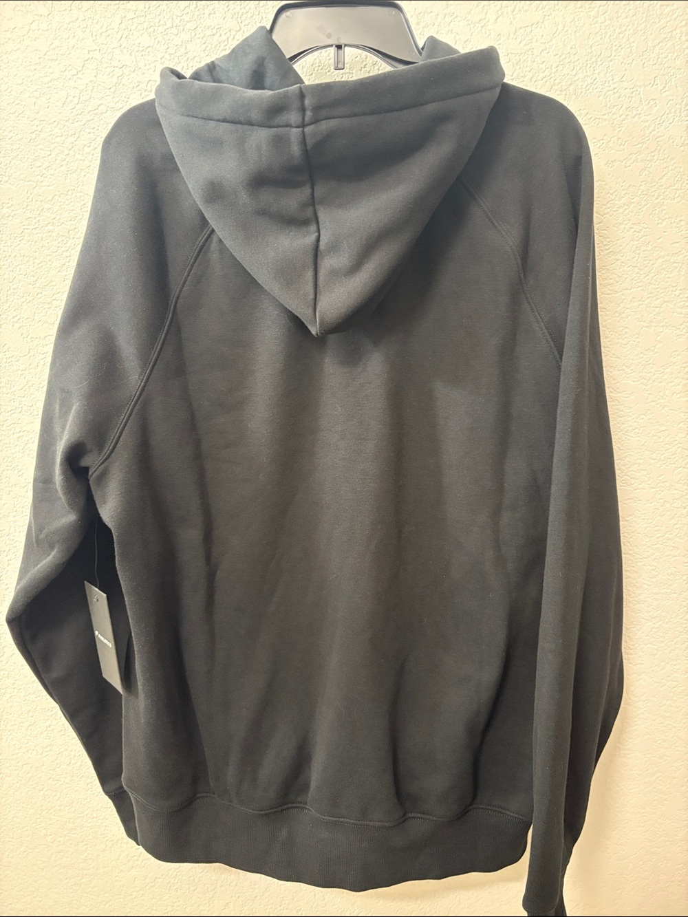 Fabletics Men's Black Hooded Pullover Sweatshirt - Picture 2 of 5
